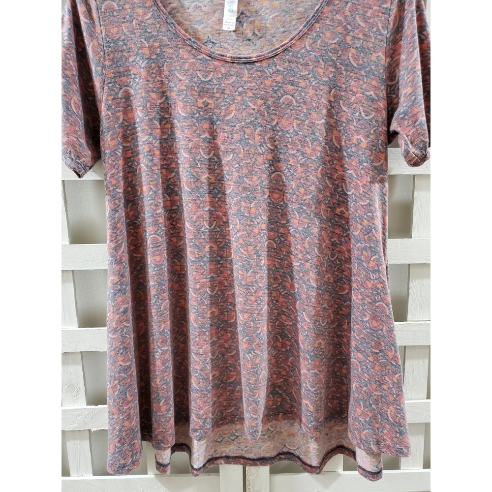 LulaRoe Perfect Top - Picture 5 of 8
